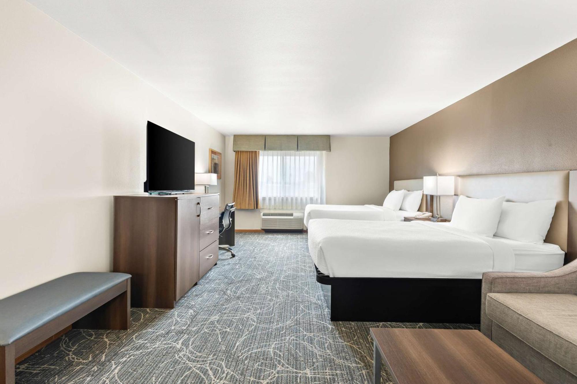 เบสต์ เวสเทิร์น เวสต์ ทาวน์ สวีท Hotel เมดิสัน ภายนอก รูปภาพ
