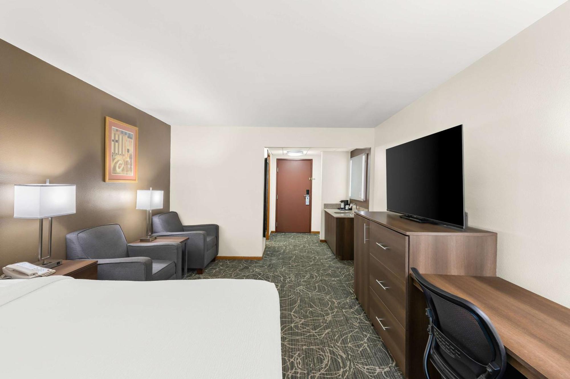 เบสต์ เวสเทิร์น เวสต์ ทาวน์ สวีท Hotel เมดิสัน ภายนอก รูปภาพ